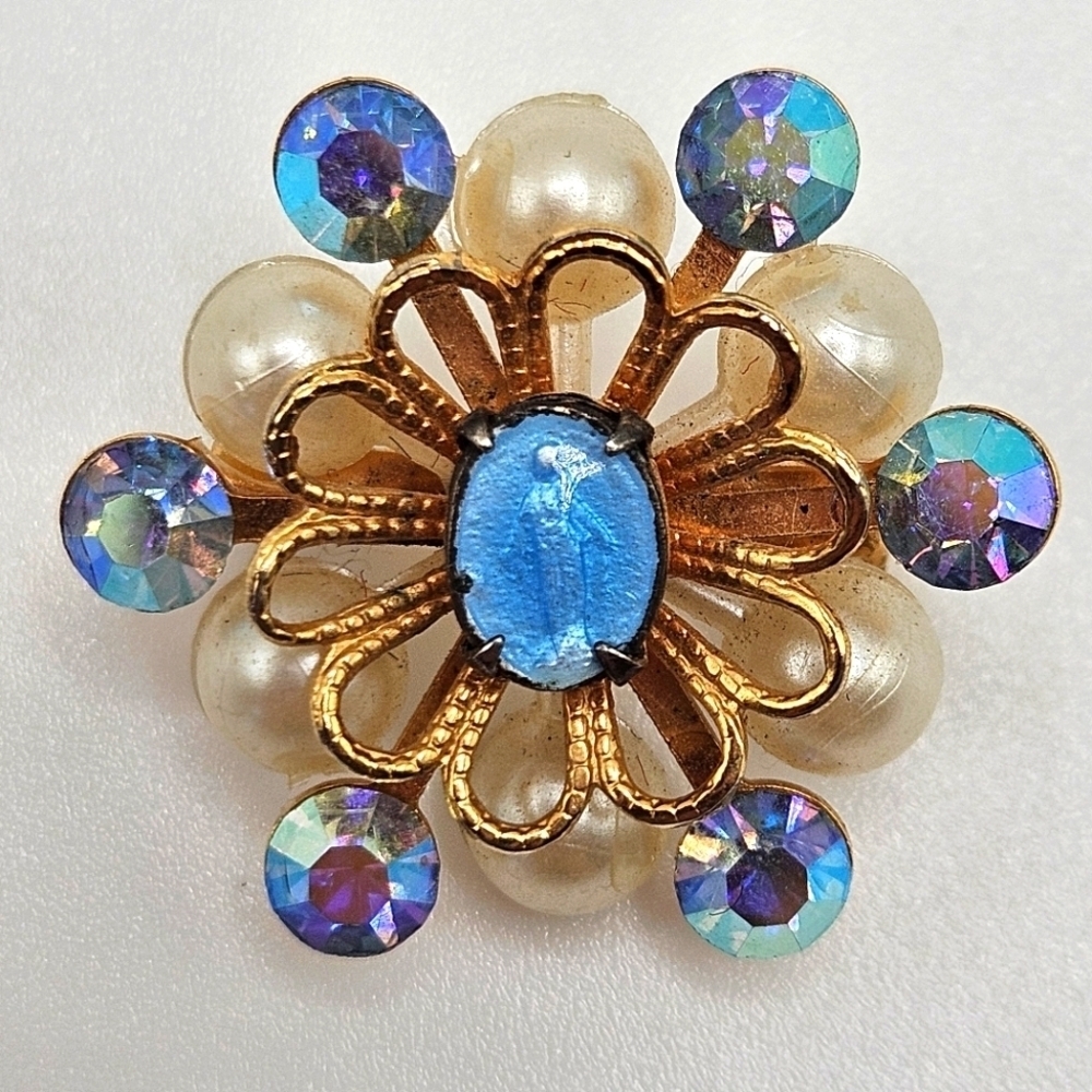 VINTAGE Religious Virgin Mary Starburst Aurora Borealis Small Brooch Pin - Picture 4 of 4